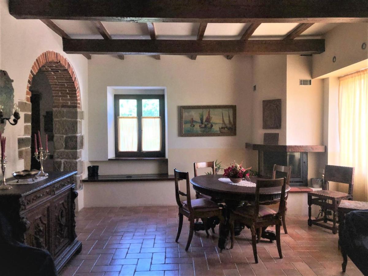 Отель Borgo Romena Пратовеккьо Экстерьер фото